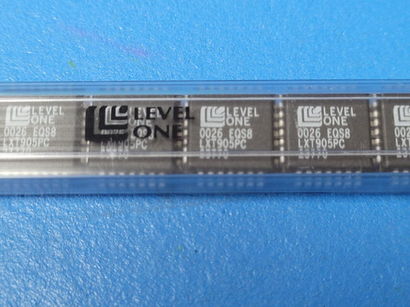 (1 PC) LXT905PC LEVEL ONE Ethernet Transceiver, 1-Trnsvr, CMOS, PLCC28