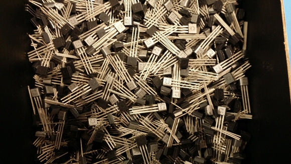 (100 PCS) ZTX749 ZETEX Trans GP BJT PNP 25V 2A 3-Pin E-Line TO92-3 (0307 D/C)