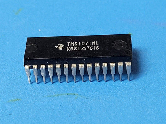 (1 PC) Vintage Rare TMS1071NL Calculator Chip, Texas Instruments 1976 DATE CODE