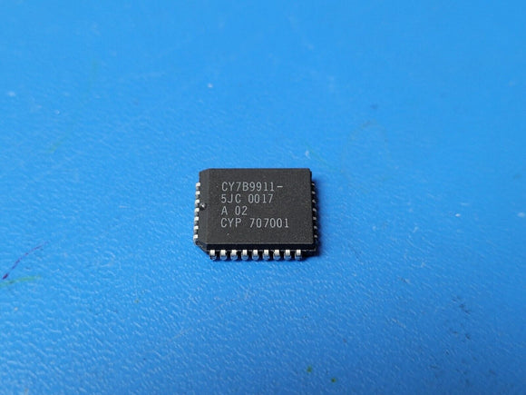(1 PC) CY7B9911-5JC CYPRESS IC FANOUT BUFFER 5V  32PLCC