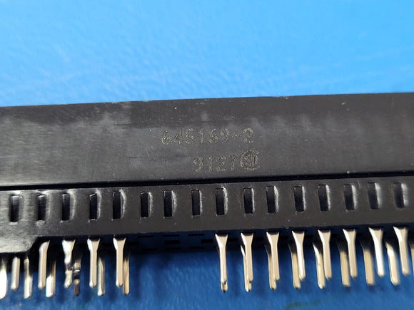 (1 PC) 645169-2 AMP/TYCO CONNECTOR CARDEDGE FMALE 98POS 0.100