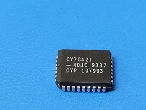(1 PC) CY7C421-40JC CYPRESS FIFO, 512X9, 40ns, Asynchronous, CMOS, PLCC32