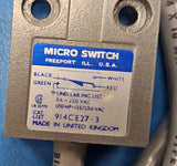 914CE27-3 Snap Acting/Limit Switch, SPDT, Wire Terminal, Steel Plunger Actuator