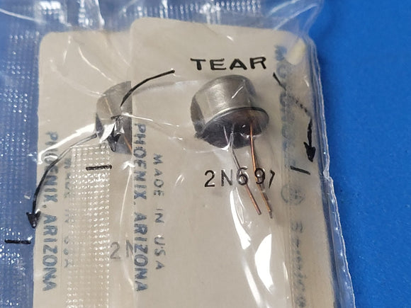 (2 PCS) 2N697 MOT Trans GP BJT NPN 40V 3-Pin TO-5