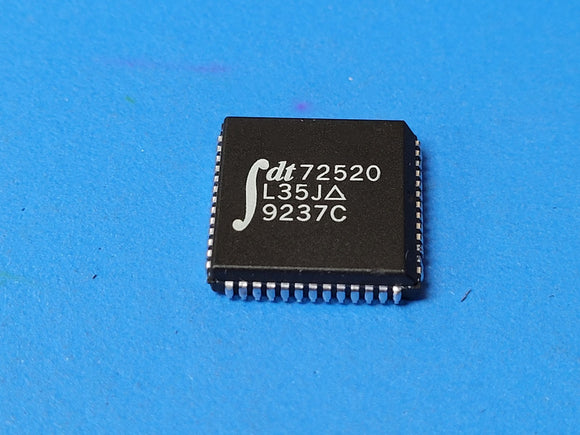 (1 PC) IDT72520L35J IDT Bi-Directional FIFO 1KX18 35ns Synchronous MOS PLCC-52