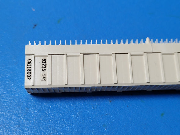 (1PC) 93235-141 FCI 192 Connector Receptacle Female Sockets Through Hole Natural