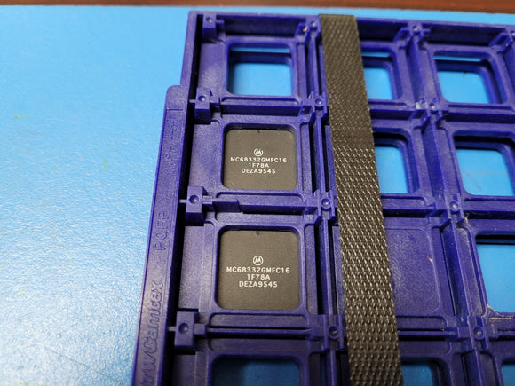 (1 PC) MC68332GMFC16 MOT Microcontroller 32-Bit 68000 CPU 16.78MHz HCMOS QFP132