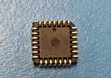 (3PCS) MC100E111FN Motorola Low Skew Clock Driver 800MHz PLCC28