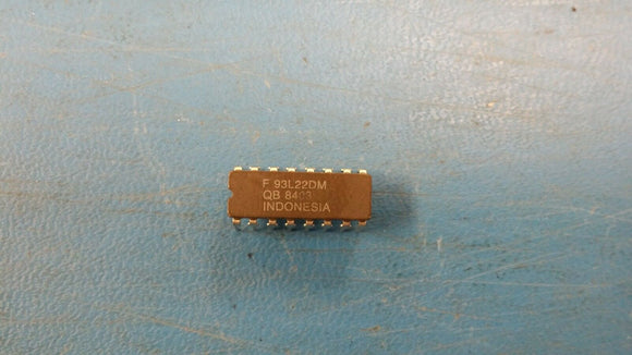 (1 PC) 93L22DMQB FSC QUAD 2 LINE TO 1 LINE MULTIPLEXER, TRUE OUTPUT, CDIP16