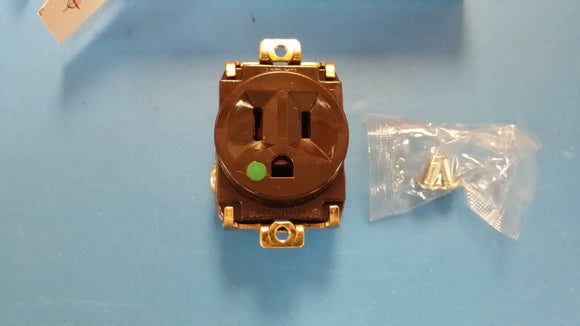 (1 PC) 8284-NC PASS & SEYMOUR HOSP GRD SHT STRP SGL RECP 15A 125V