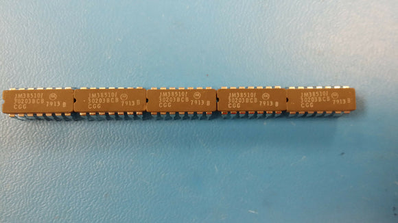 (1 PC) JM38510/30203BCB MOT LS SERIES QUAD 2-INPUT NAND GATE CDIP14