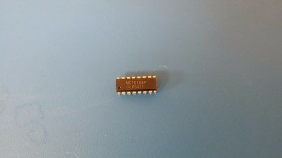 (10 PCS) MC10104P MOT AND/NAND Gate 4-Element 2-IN ECL 16-Pin PDIP