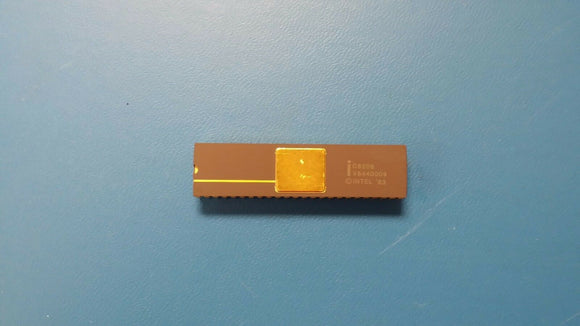 (1 PC) C8208 INTEL IC,MEMORY CONTROLLER,MOS,DIP,48PIN