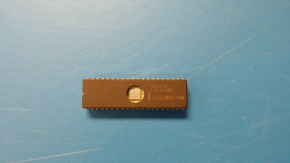 (2 PCS) D8751H INTEL 8-BIT UVPROM 6MHz MICROCONTROLLER CDIP40