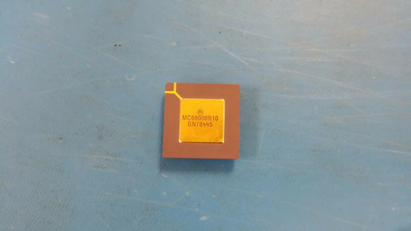 (1 PC) MC68000R10 MOT 32-BIT, 10MHz, MICROPROCESSOR, CPGA68