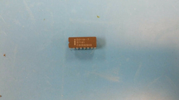 (2 PCS) D2118-7 INTEL IC, DRAM, PAGE MODE,16KX1, MOS, CDIP-16