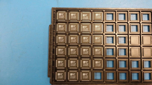 (2 PCS ) LXT970AQC LEVEL ONE DATACOM, ETHERNET TRANSCEIVER, PQFP64