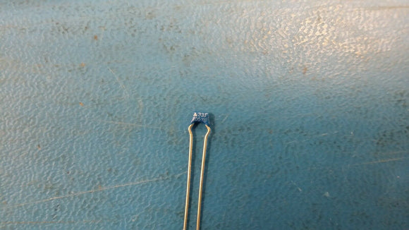 (25 PCS) ECU-S2A330JCA EPCOS CAP CER 33PF 100V NP0 RADIAL 5%