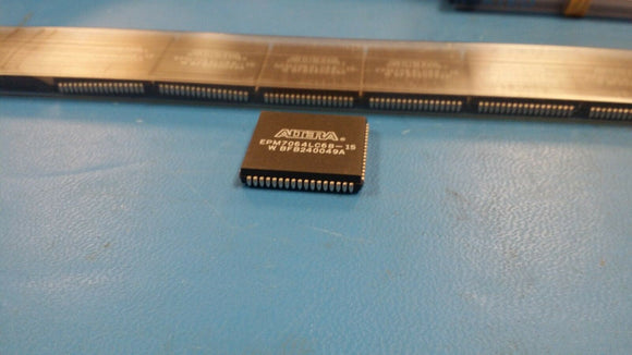 (1 PC) EPM7064LC68-15 ALTERA IC CPLD 64MC 15NS 68PLCC