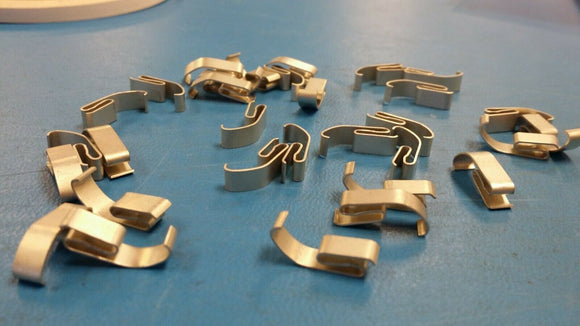 (100 PCS) GE150-0099-R00-LF CLIP, ANSI BOARD MOUNT TYPE