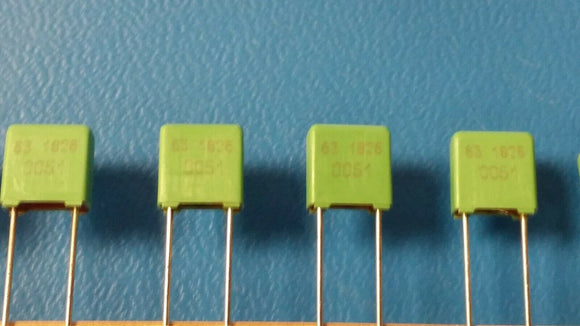 (10 PCS) MKT1826-433-064-W VISHAY Film Capacitor Polyester 0.33uF 63V 5% Radial