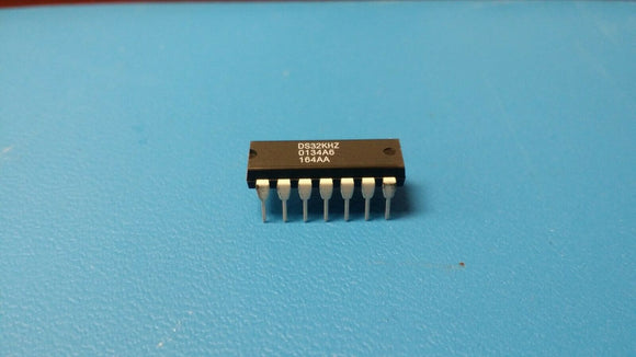 (1 PC) DS32KHZ/DIP TCXO Oscillators 32.768kHz Temp Cntrld Crystal Osc 14-DIP