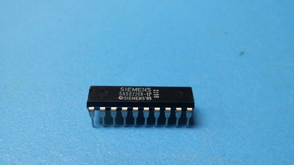 (1 PC) SAB82288-1P SIEMENS Control/Command Signal Generator, 20MHz, CMOS, PDIP20