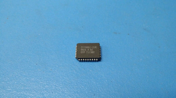 (1 PC) CY7B991-2JC CYPRESS Clock Buffer/Driver IC 8:8 80MHz 32-PLCC (J-Lead)