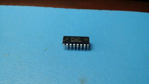 (2 PCS) 93421APC FSC Standard SRAM, 256X1, 40ns, TTL, PDIP16