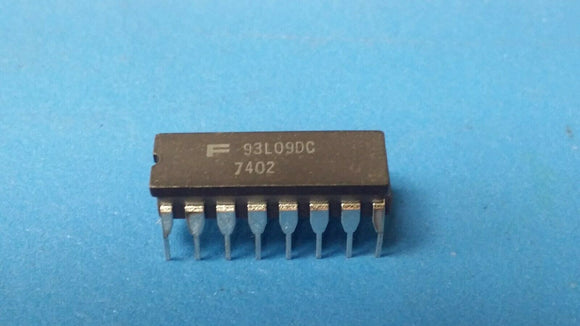 (1 PC) 93L09DC 5962-00-096-3998 Microcircuit Digital CDIP-16