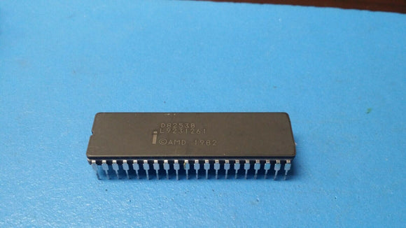 (1PC) D82530 INTEL Multi Protocol Controller, 2 Channels 0.125MBps, NMOS, CDIP40