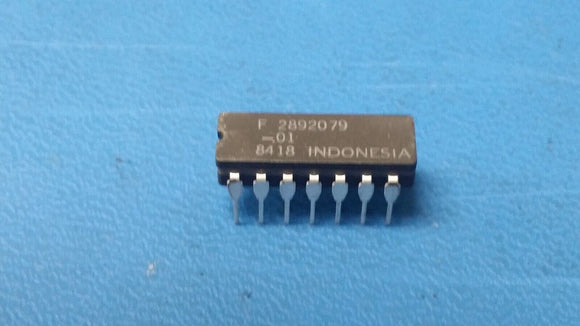 (1 PC) Fairchild Controls Corp. 2892079-01 MIL SPEC IC CDIP14 OBSOLETE 8418 D/C