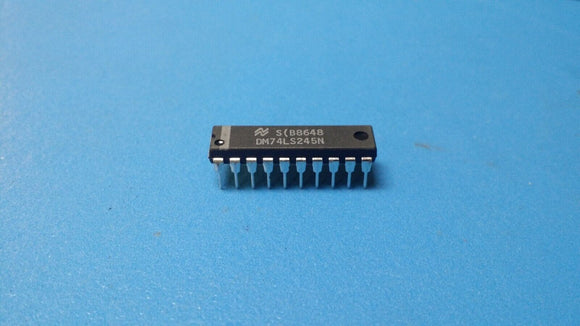 (15 PCS) DM74LS245N NSC	Bus Transceivers Oct 3-STATE PDIP20