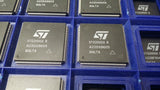 (1 PC) STG2000X STMICRO Display Controller, 32-Bit, CMOS, QFP208