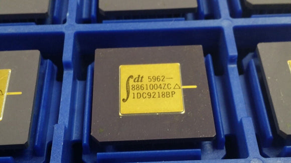 (1 PC) 5962-8861004ZC IDT Multi-Port SRAM, 2KX16, 70ns, CMOS, CPGA68