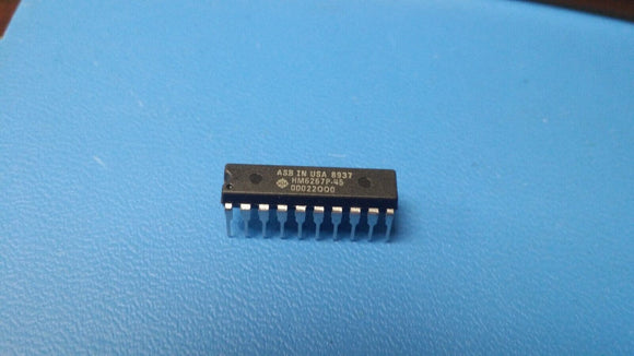 (1 PC) HM6267P-45 HIT Standard SRAM, 16KX1, 45ns, CMOS, PDIP20