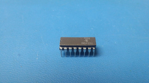 (1 PC) SN54123J TI Monostable Multivibrator Dual-Element 16-Pin CDIP