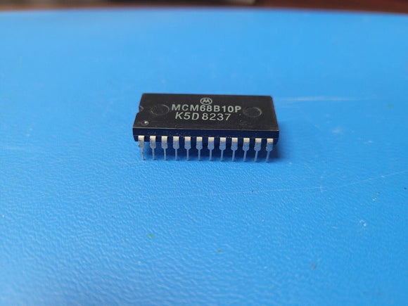 (1 PC) MCM68B10P MOT Standard SRAM, 128X8, 250ns, NMOS, PDIP24