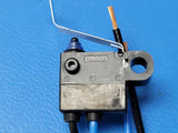 (1PC) D2HW-C283M Switch SPST-NO Chassis Mount