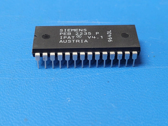 (1 PC) PEB2235PV4.1IPAT SIEMENS PCM Transceiver, 1-Func, CMOS, PDIP28