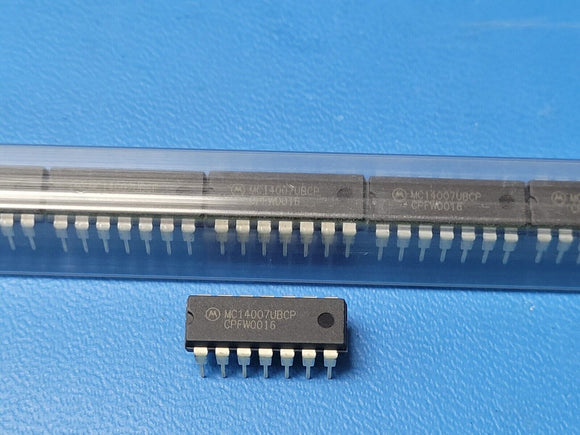 (10 PCS) MC14007UBCP MOT Complementary Pair Plus Inverter IC 14-PDIP