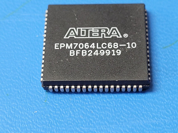 (1 PC) EPM7064LC68-10 ALTERA IC CPLD 64MC 10NS 68PLCC