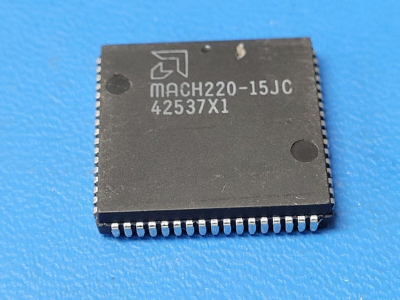 (2 PCS) MACH220-15JC AMD EE PLD, 15ns, 96-Cell, CMOS, PLCC68
