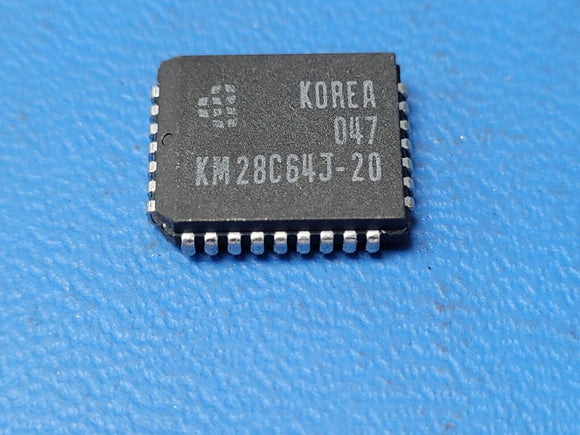 (2 PCS) KM28C64J-20 SAMSUNG EEPROM, 8KX8, 200ns, Parallel, CMOS, PLCC32