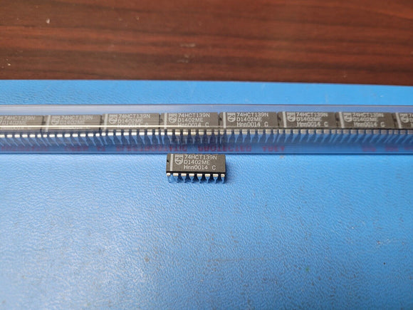 (10 PCS) 74HCT139N PHILIPS Decoder/Demultiplexer 1 x 2:4 16-PDIP