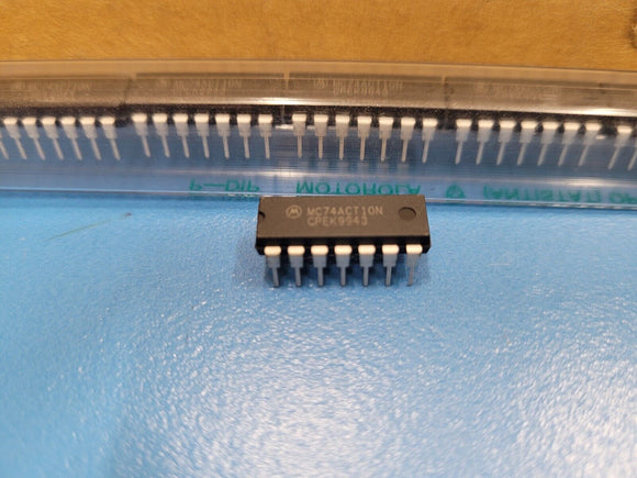 (10 PCS) MC74ACT10N MOT NAND Gate IC 3 Channel 14-PDIP