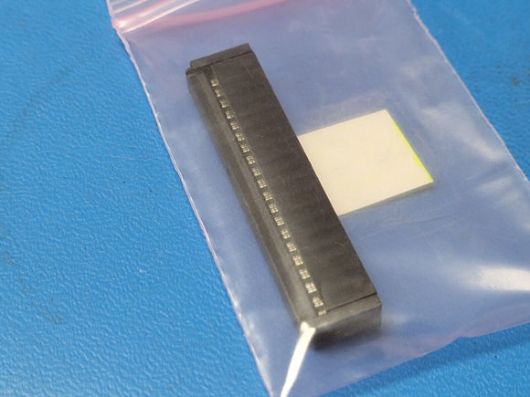 (1 pc) 636-4030 T&B Female Socket Connector - 40 Position - Socket