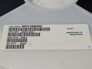 (25 PCS) MRFIC1808DMR2 MOT RF Amp Chip Single GP 2.1GHz 4.5V 8-PIN