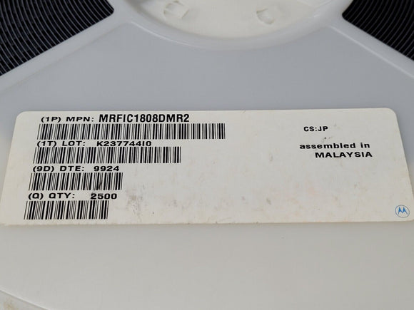 (25 PCS) MRFIC1808DMR2 MOT RF Amp Chip Single GP 2.1GHz 4.5V 8-PIN