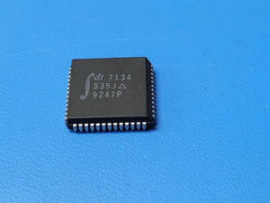 (1 PC) IDT7134S35J IDT Multi-Port SRAM, 4KX8, 35ns, CMOS, PLCC52